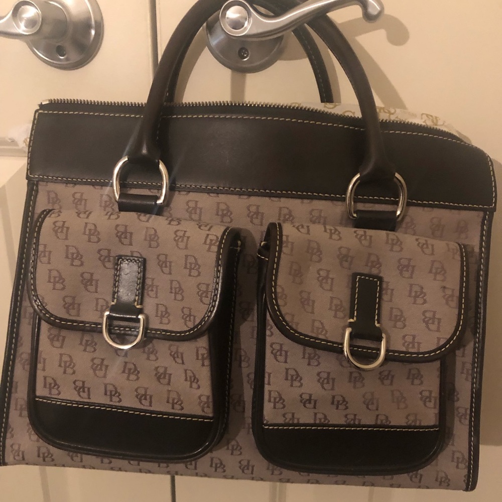 Dooney & Bourke